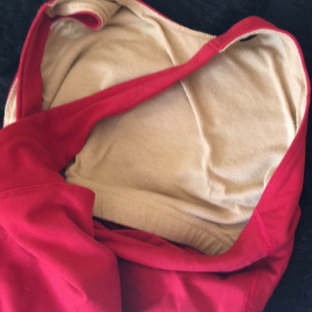 Lululemon 🍋 Athletica size 8 cross back Top red - Picture 4 of 5